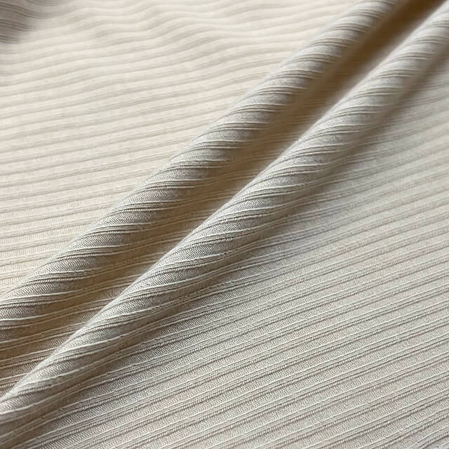 Tissu côtelé